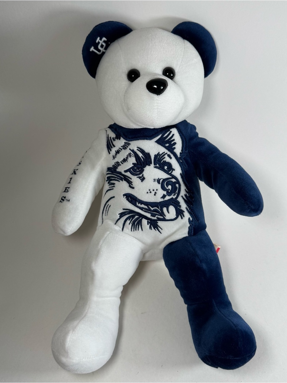 Vintage Team Bears Plush Beanie Authentic Uconn Connecticut Huskies 14"